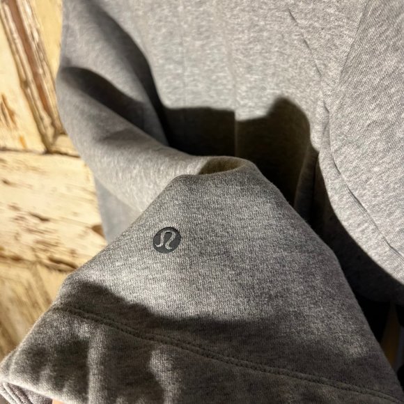 LULULEMON &go take-off fleece size 4 - Picture 9 of 9